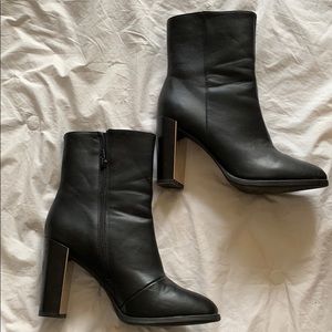 Cute Gold detailed Never worn Black Booties